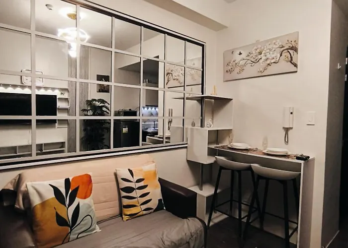 Haddie's Elegant Loft Apartment