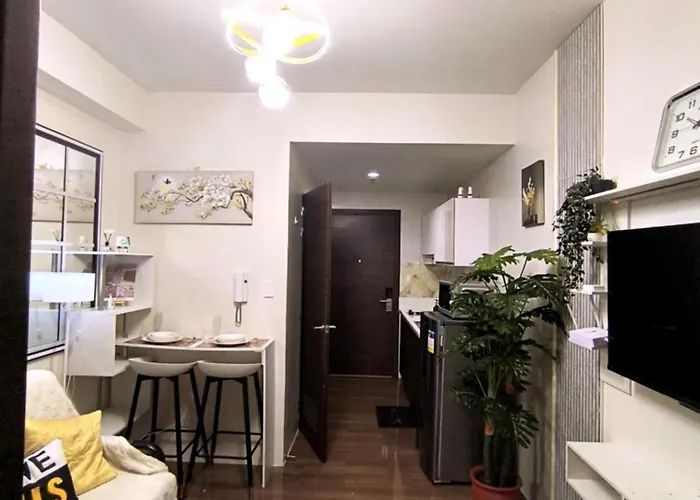 Haddie's Elegant Loft Apartment *